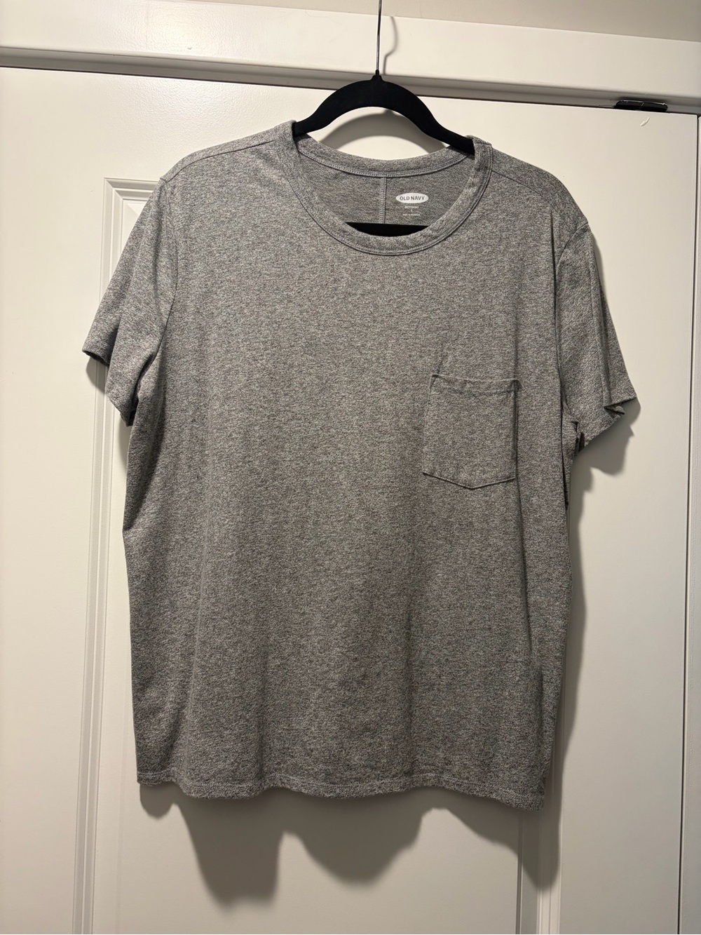 Old Navy Women’s Gray Boyfriend Short Sleeve Pocket Tee